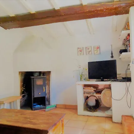 Casita Blanca * El Perello (Catalonia)